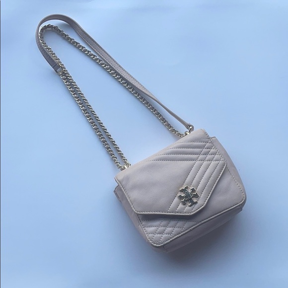 Tory Burch Handbags - 👛TORY BURCH PINK CHEVRON PURSE